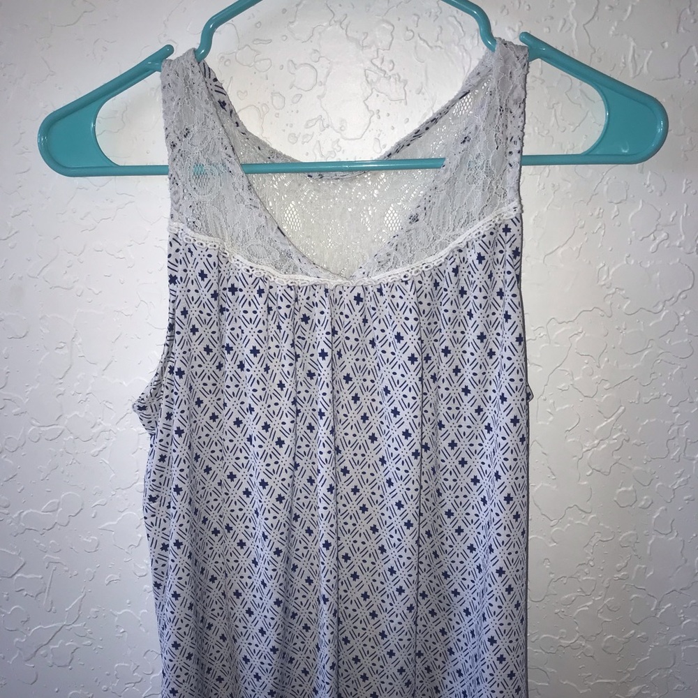 Laced Sleeveless shirt